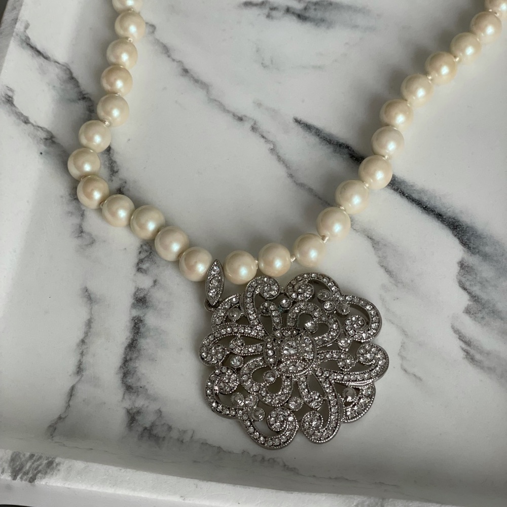Costume Pearl Necklace with Rhinestone Pendant